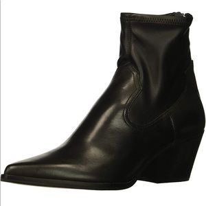 Dolce Vita Women’s Shanta Boot Black Leather